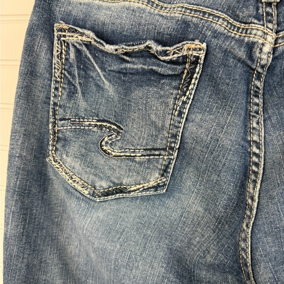 Silver Jeans Co. women’s medium wash boyfriend denim jeans. Size W32 L29 - Picture 5 of 7